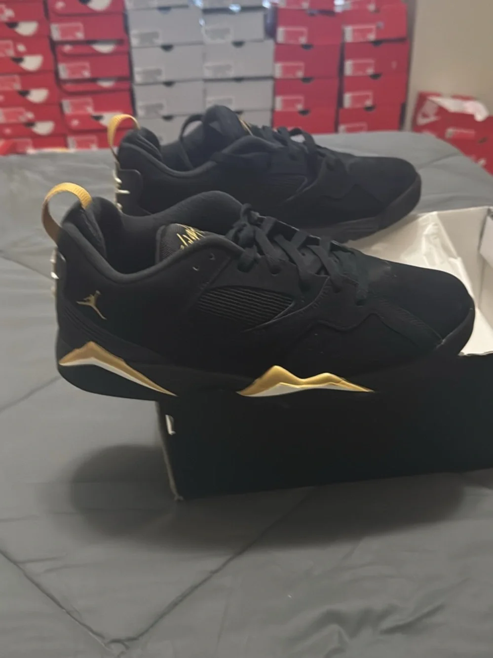 Jordan sleek black